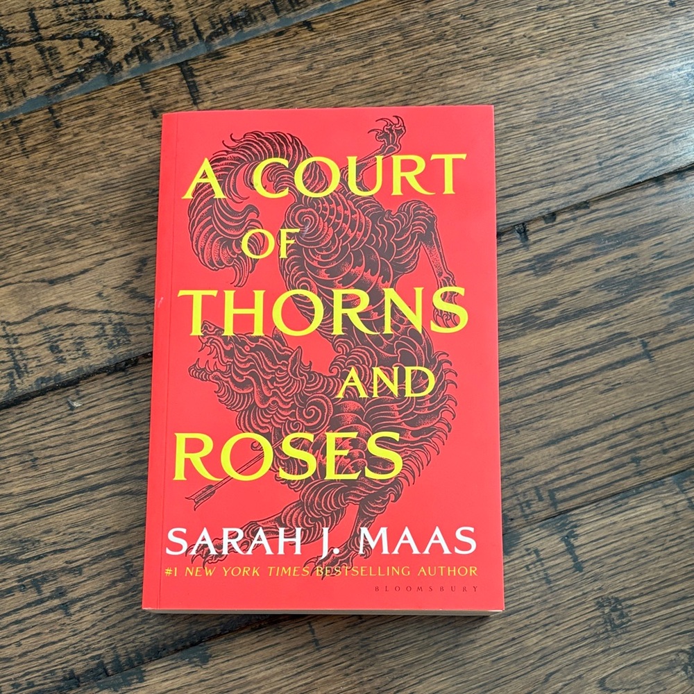 A Court of Thorns and Roses by Sarah J. Maas - Red Cover